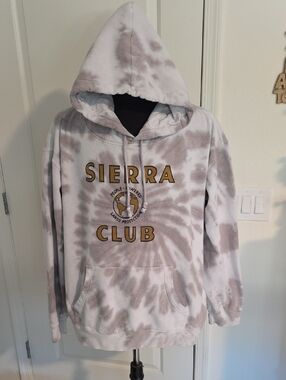 Parks Project Sierra Club Tie-Dye Crewneck - White & Light Brown